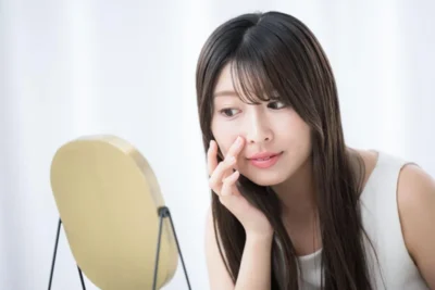 鼻整形は小鼻縮小だけだと変になる?理由やなりやすい人、対処法を紹介のアイキャッチ画像